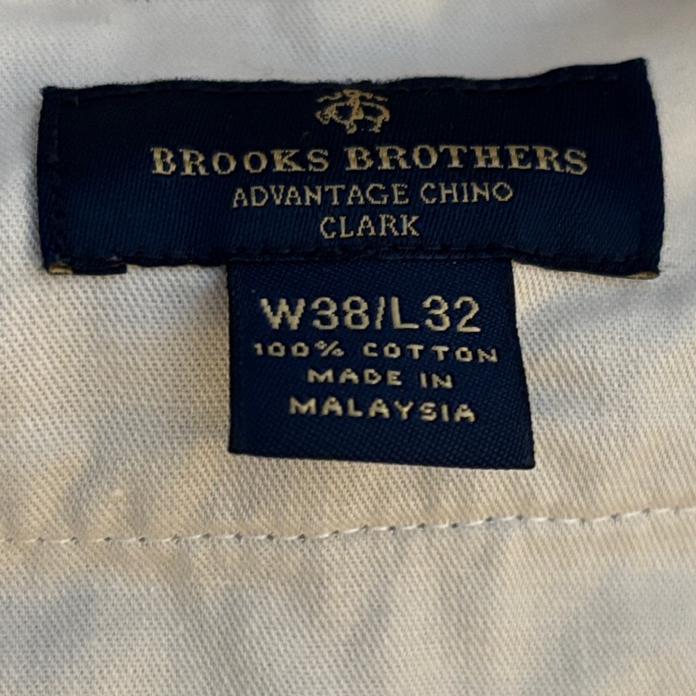 Brooks Brothers Clark Chino Pants in Cream 38x32, good condition!